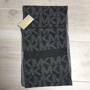 MICHAEL Michael Kors Accessories - 🆕Michael Kors Gray infinity scarf MICHAEL Michael Kors Accessories - 🆕Michael Kors Gray infinity scarf